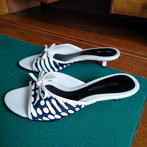 ENZO ANGIOLINI Blue and Cream Open Toe Kitten Heels - Picture 3 of 7